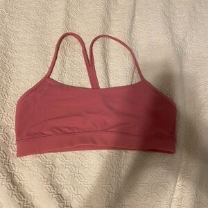 Pink Flow Y Bra Nulu
Light Support LULULEMON